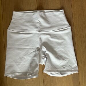 ALO Yoga Women's White Bike Shorts